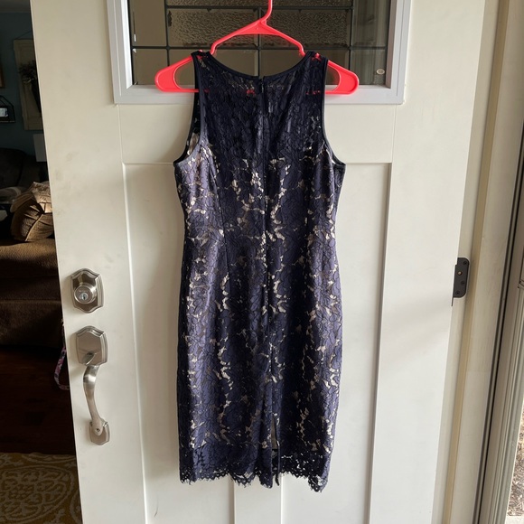 WHITE HOUSE BLACK MARKET navy blue floral overlay illusion neckline dress - Picture 5 of 8